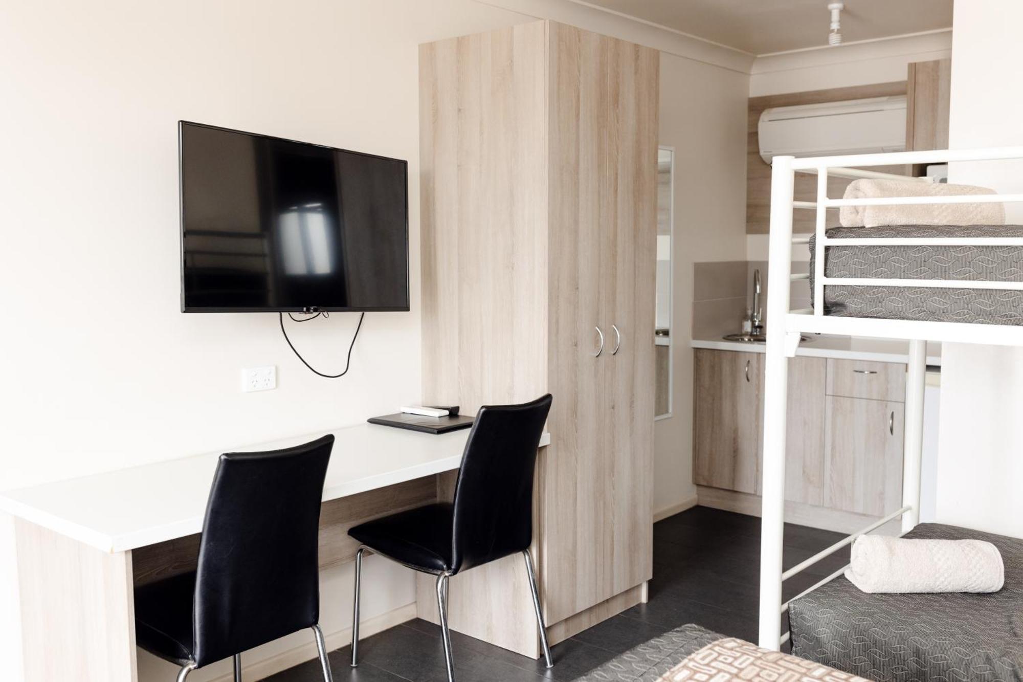 Starline Motor Inn Miles Εξωτερικό φωτογραφία