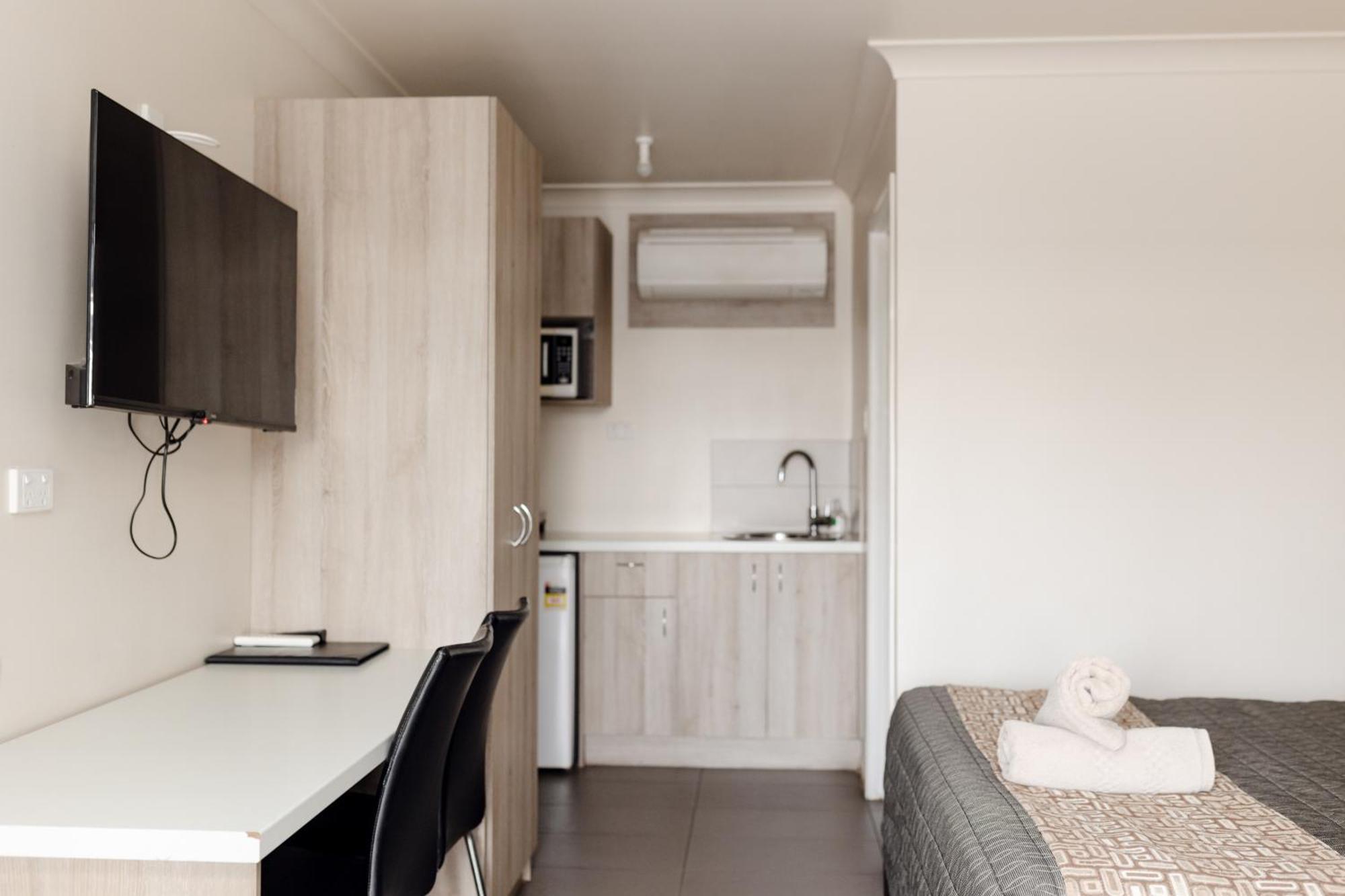 Starline Motor Inn Miles Εξωτερικό φωτογραφία