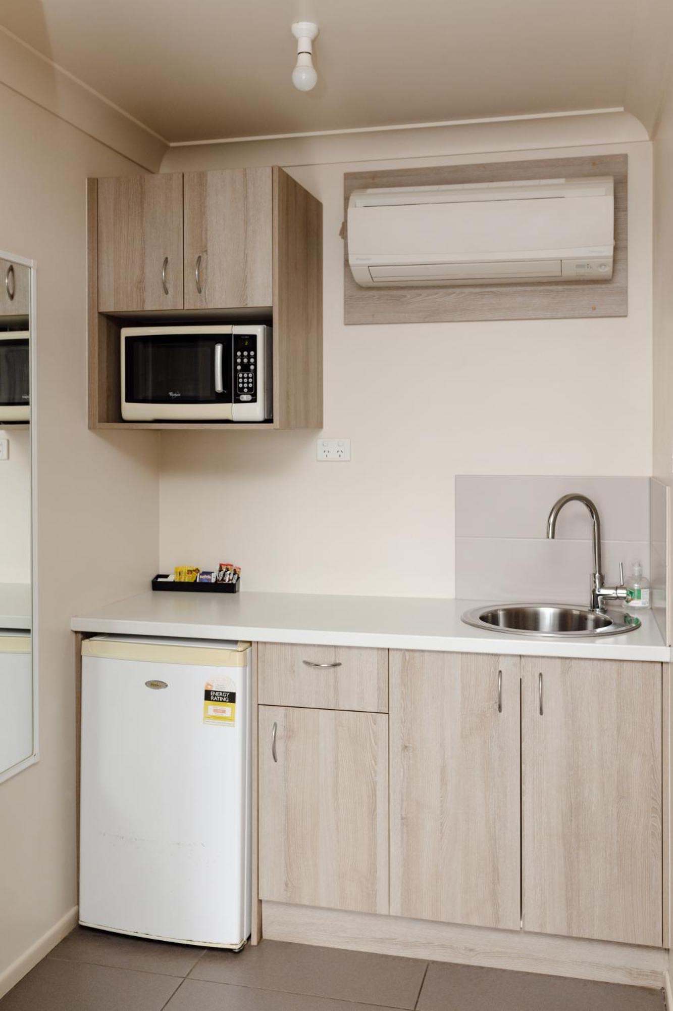 Starline Motor Inn Miles Εξωτερικό φωτογραφία