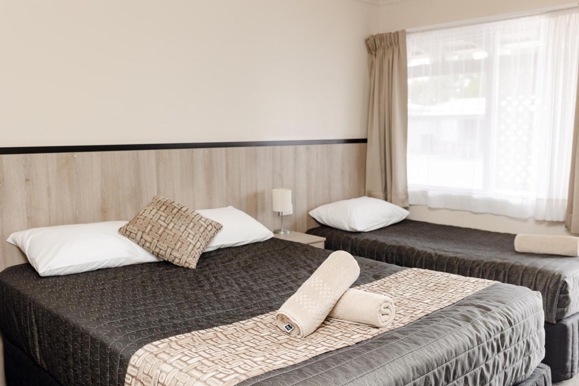 Starline Motor Inn Miles Εξωτερικό φωτογραφία